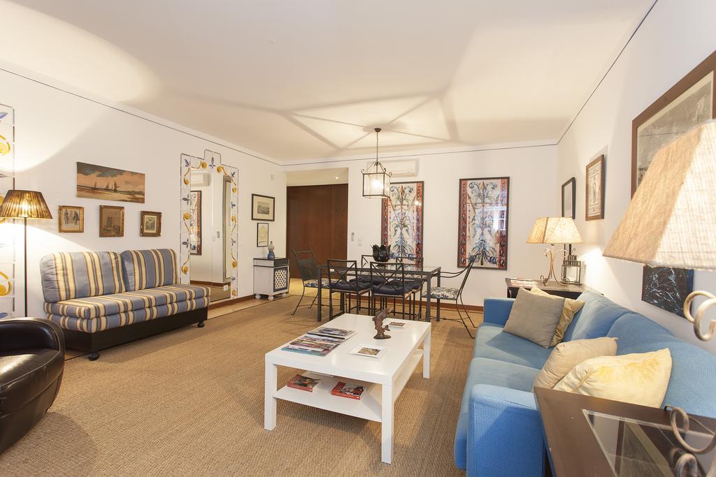 Bairrus Lisbon Apartments - Alfama II Room photo